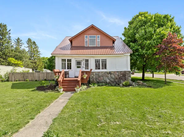 299 W Wheatland Ave, Remus, MI 49340