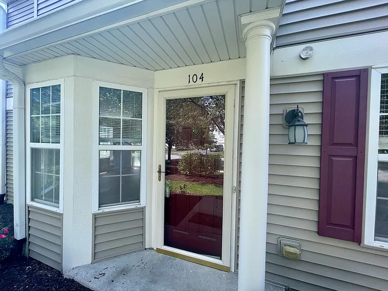 2219 Waterleaf Ct #104 — Photo 2