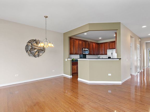 4th image of 13300 Mockingbird Ct
