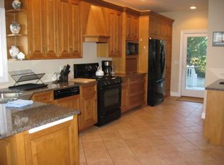 22 17th St, Surf City, NJ 08008