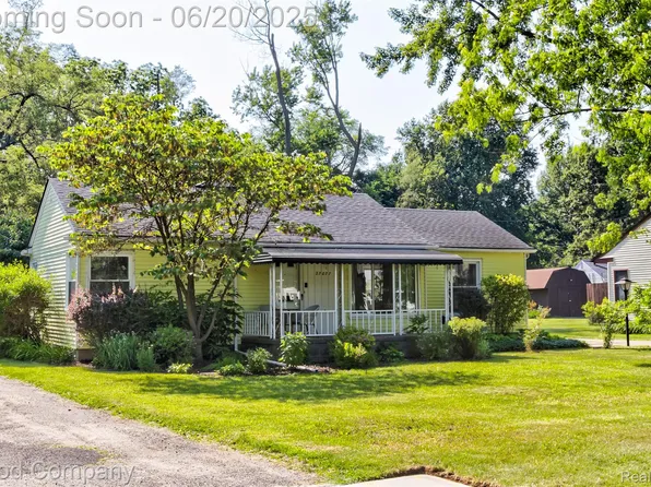 27077 Bennett, Redford, MI 48240