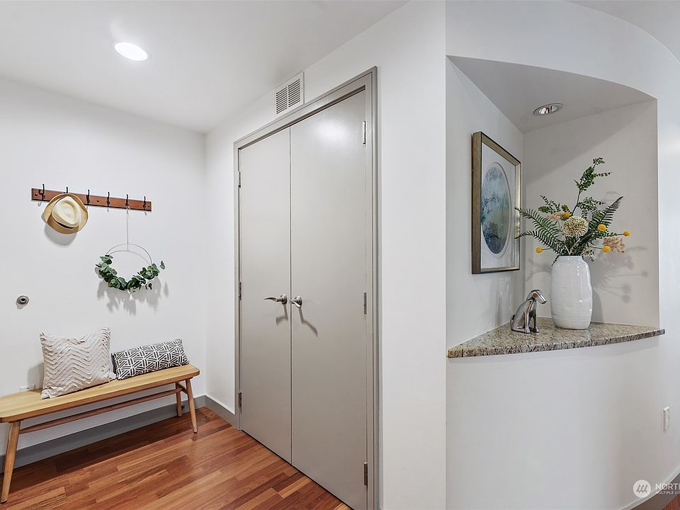 10610 NE 9th Pl Bellevue, WA, 98004 Apartments for Rent Zillow