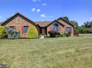 298 Barnstable Rd, Carlisle, PA 17015