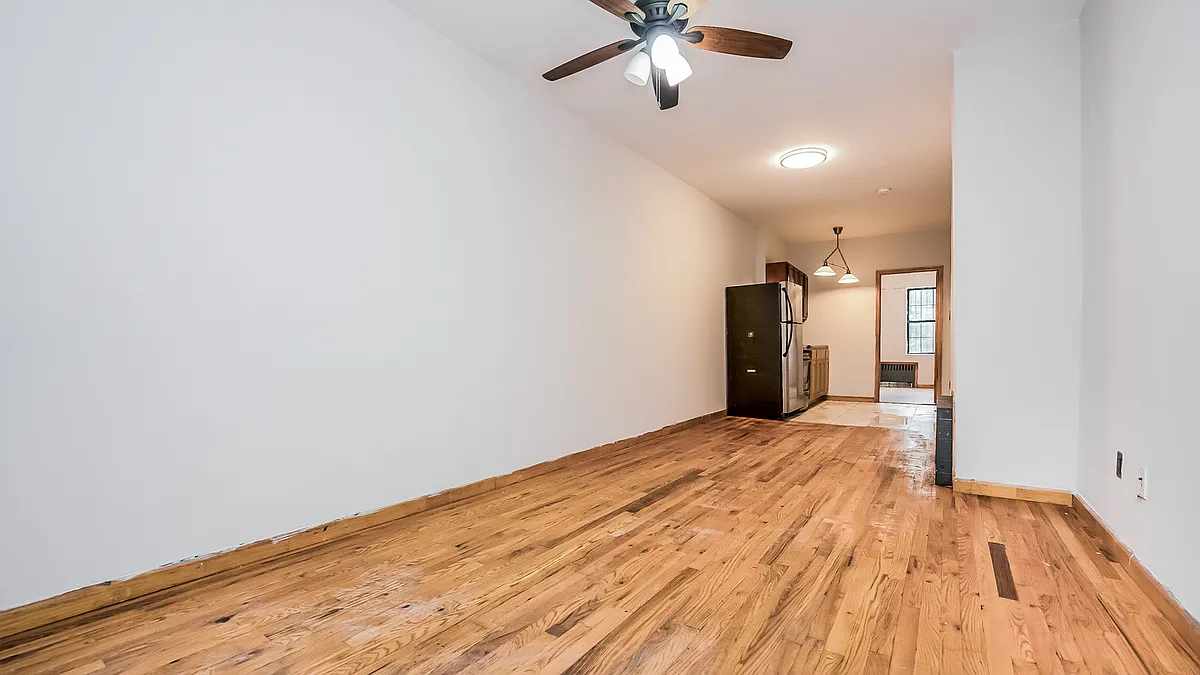 Building Photo - 628 Wilson Ave #1R