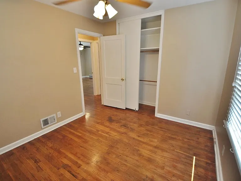 3259 Potter St — Photo 13