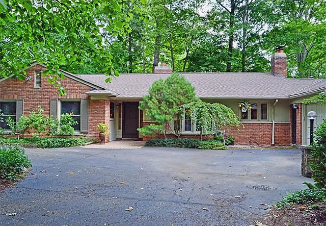 1st image of 28270 Herndonwood Dr