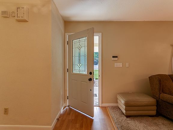 5th image of 505 Hill St