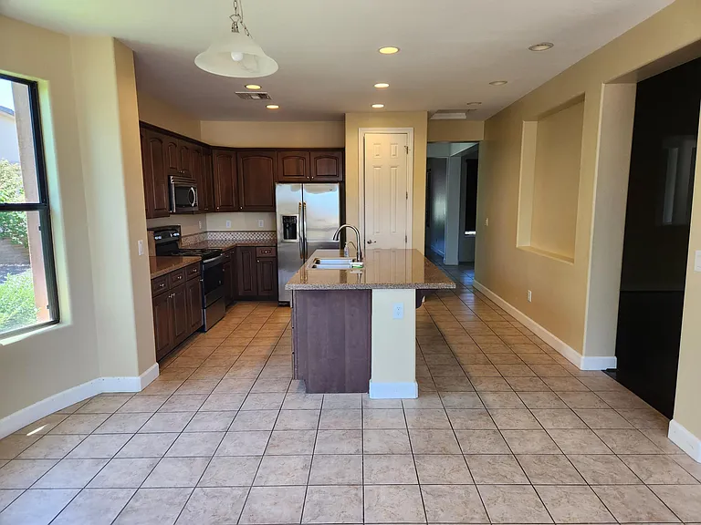 1354 Sabatina St — Photo 17