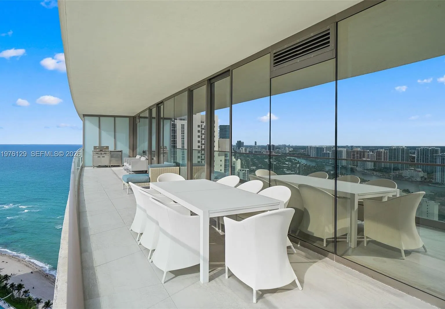 18975 Collins Condo — Photo 1