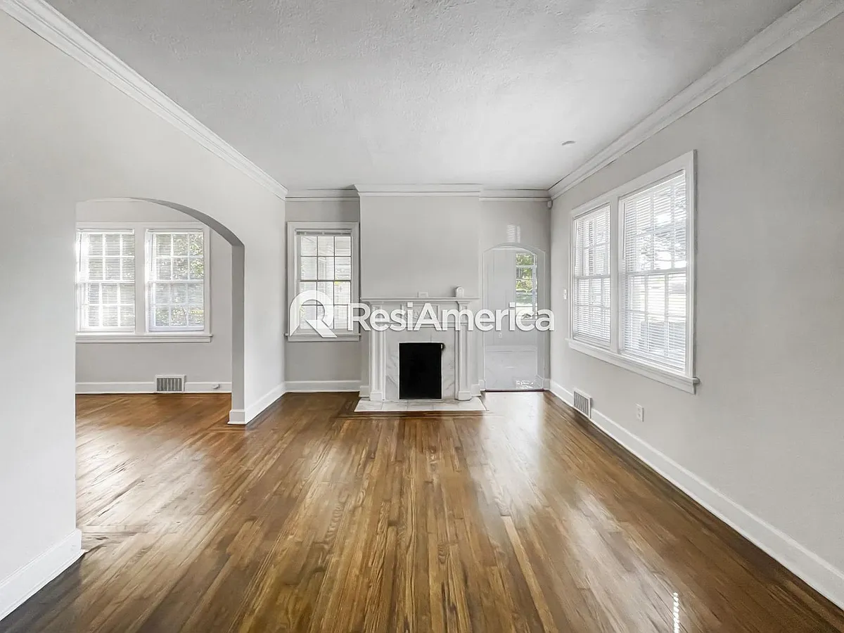 Building Photo - 1628 Vollintine Ave
