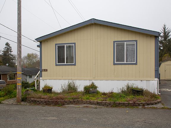2nd image of 525 Herrick Ave