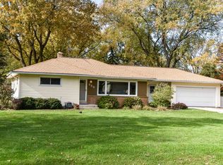 255 N 165th St, Brookfield, WI 53005