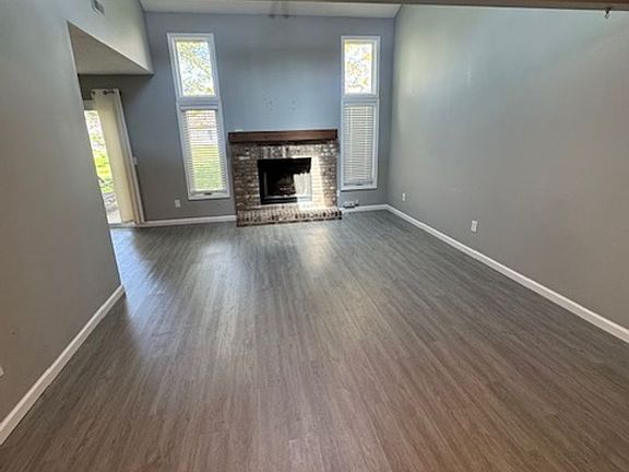 2nd image of 7045 Thamesford Dr