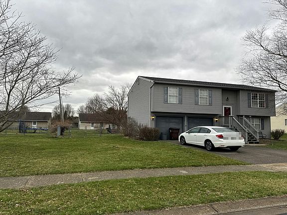 3rd image of 961 Lateglow Ct