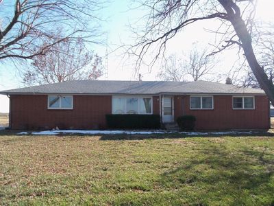 691 W Barton County Rd, Great Bend, KS, 67530