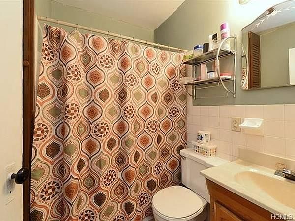 2nd image of 420 S 5th Ave #2