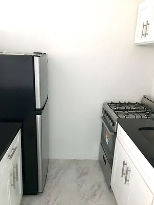 Rented by Vass Stevens Group | media 28