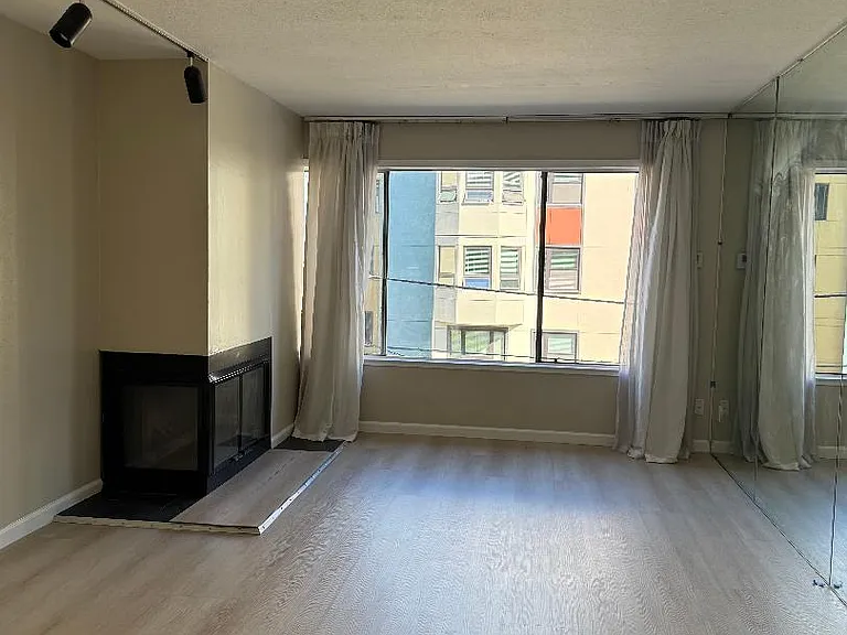 1625 Pierce St #3 — Photo 3