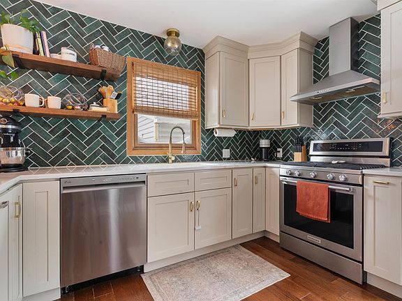 5th image of 1524 W Arrowhead Rd