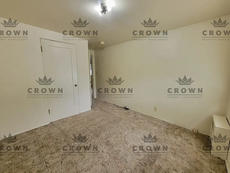 1217 Richardson Ct #2 — Photo 2