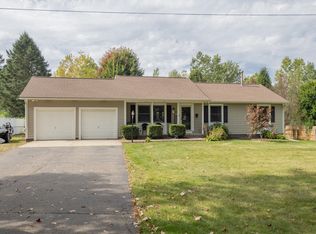 11924 Oakland Dr, Schoolcraft, MI 49087