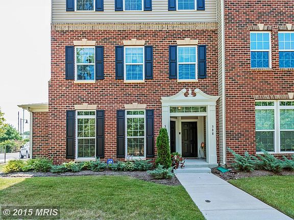 2nd image of 386 Chessington Dr #43