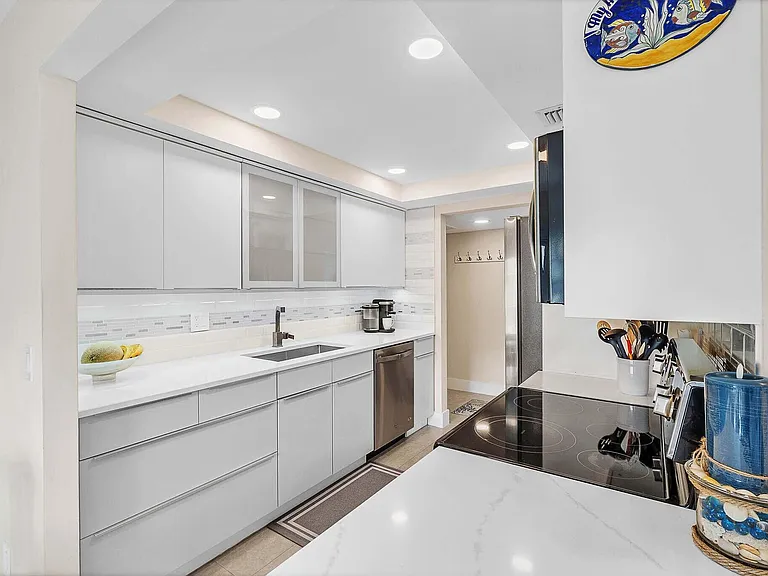 1111 S Ocean Blvd #414 — Photo 7