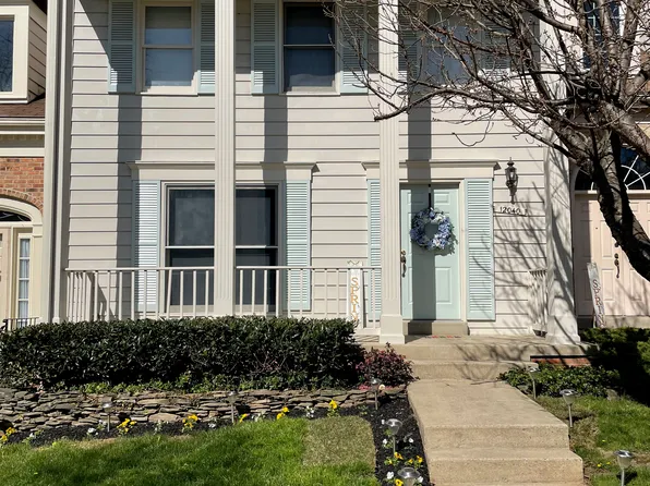 12040 Gatewater Dr, Potomac, MD 20854
