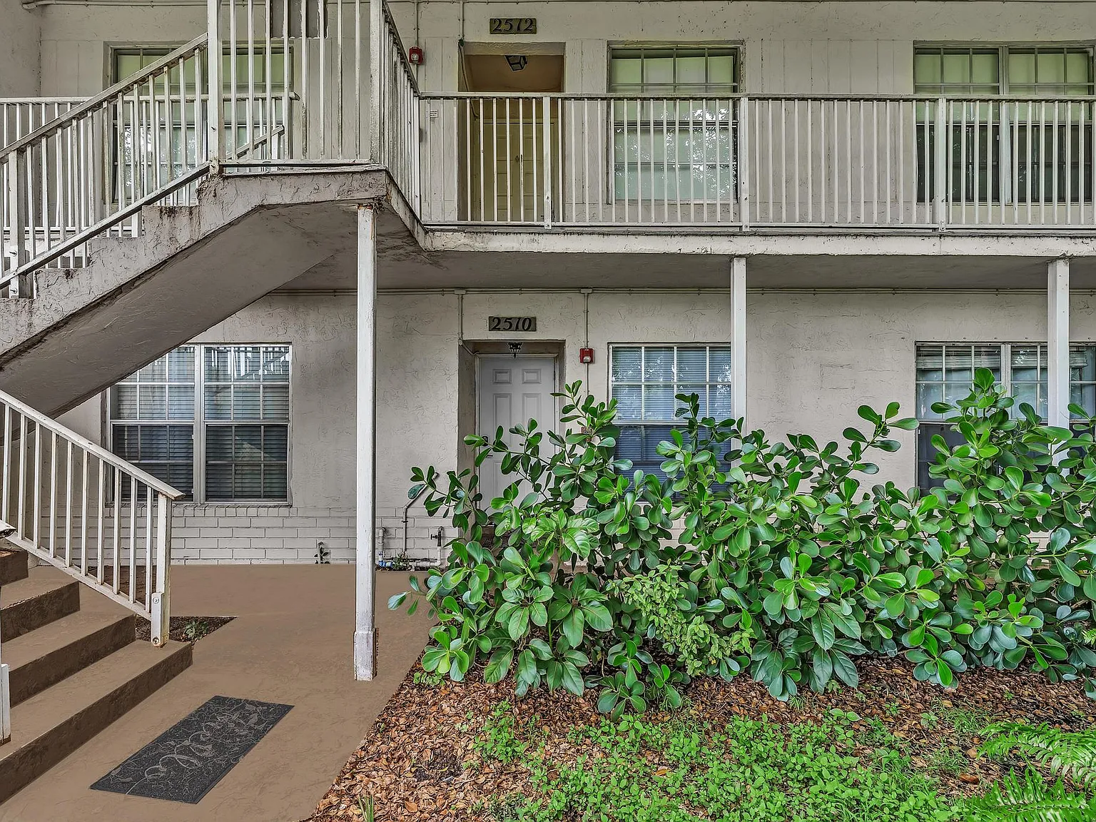 2 bed, 2.0 bath, 1053 sqft, $2,100 — Photo 4