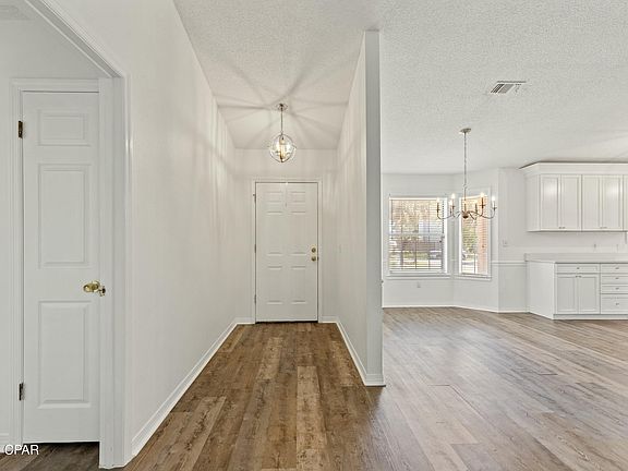 3rd image of 138 Treasure Palm Dr