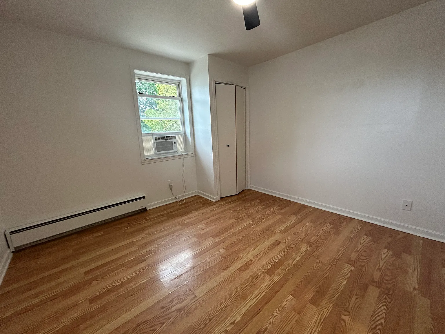 1 bed, 800 sqft, $1,295 — Photo 3