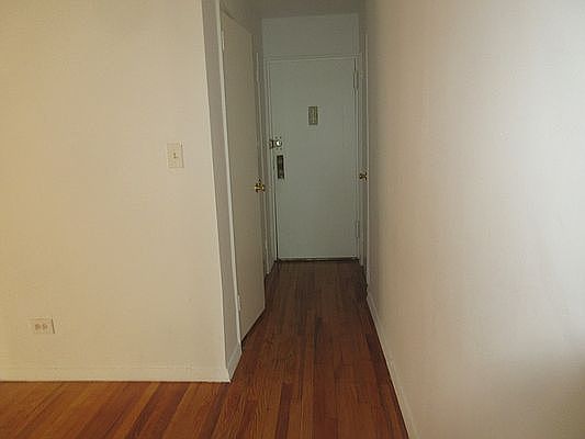 5th image of 525 W 236th St APT 5G