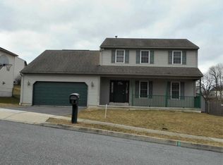 396 Sioux Ct, Sinking Spring, PA 19608