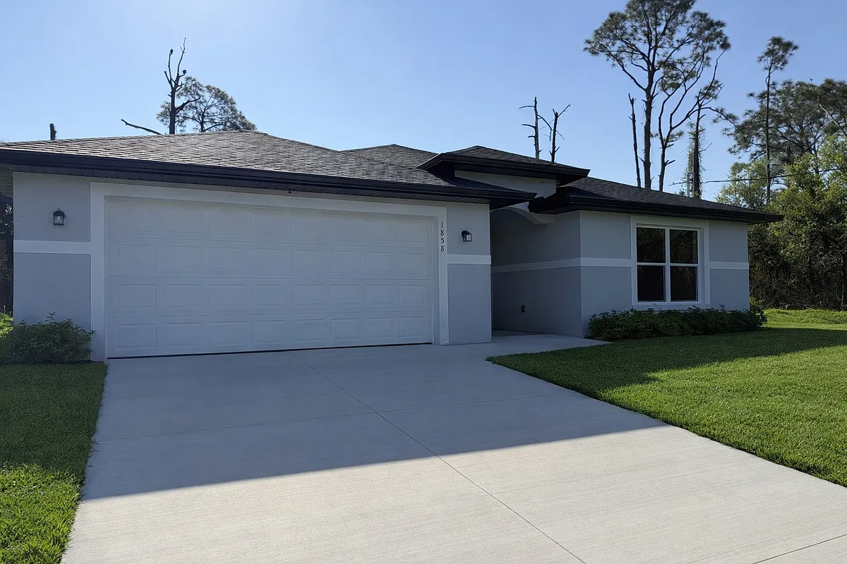 Building Photo - 1858 Patio Ter
