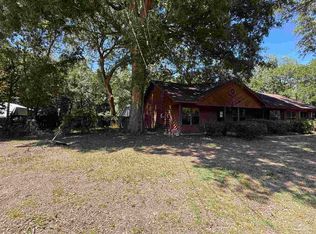 5244 Suwanee St, Milton, FL 32583