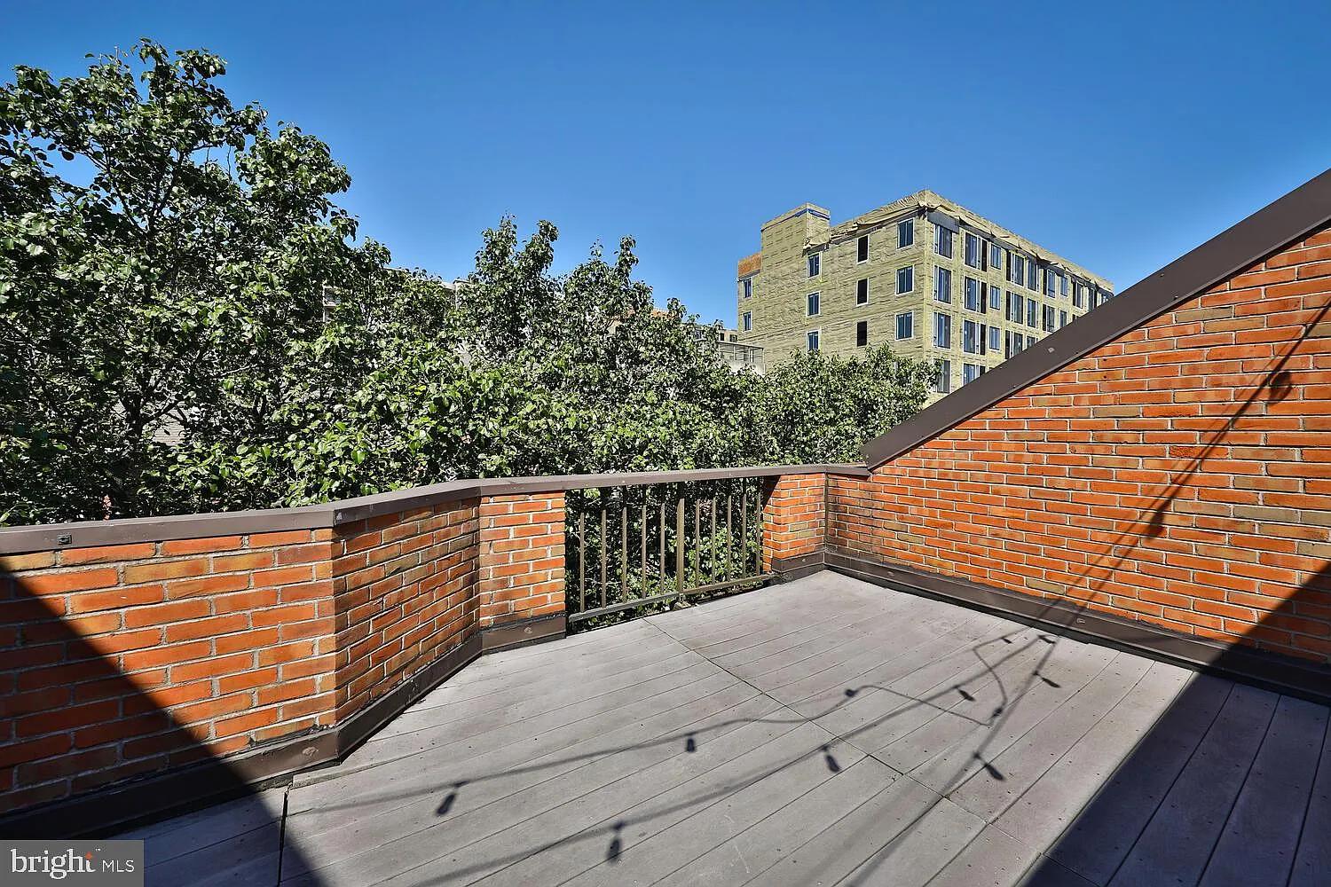 4 bed, 3.0 bath, 2096 sqft, $5,200 — Photo 1