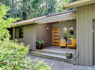 10771 Bill Point Cres NE, Bainbridge Island, WA 98110