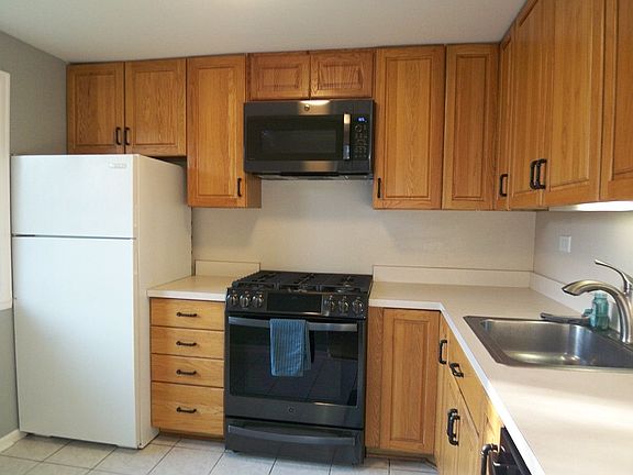 5th image of 34 N Salem Dr #0