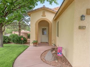 5827 Day Dreamer Rd NW, Albuquerque, NM 87114