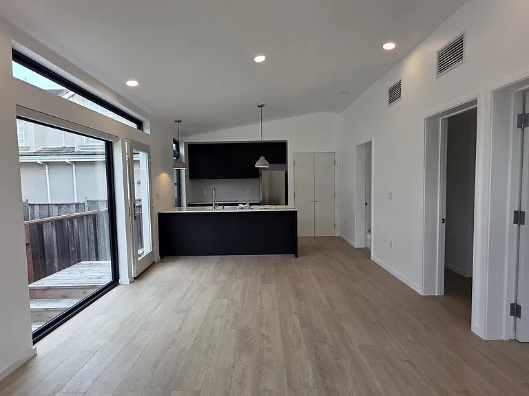 11B Hazel Ave — Photo 3