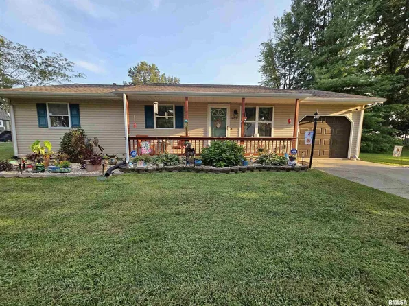 905 Ellis Dr, Mount Vernon, IL 62864