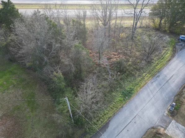 Sycamore St, Bean Station, TN 37708