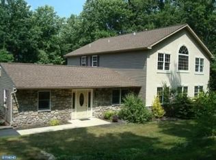 31 Old Company Rd, Barto, PA 19504