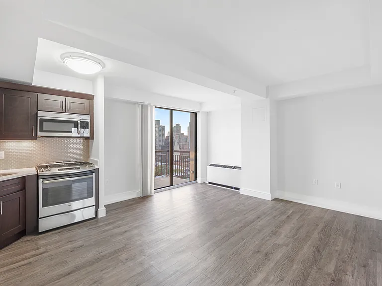354 E 91st St #1601 — Photo 1