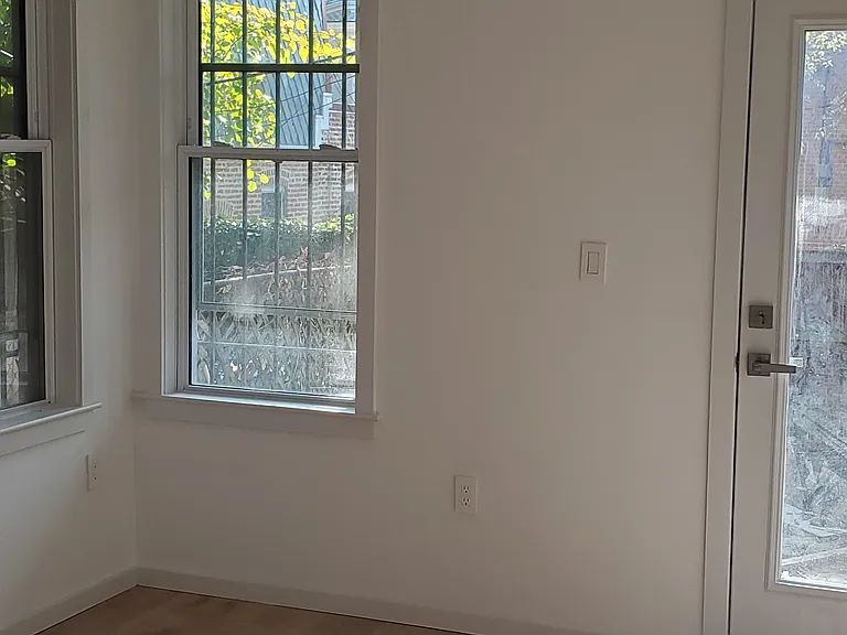528 U St NW #1 — Photo 4
