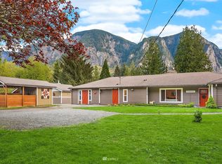 7608 N Fork Rd SE, Snoqualmie, WA 98065