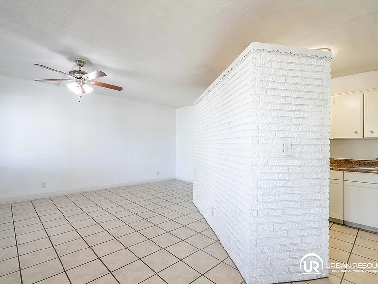 3049 NW 9th Ave #4 — Photo 4