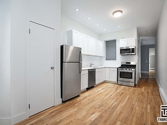 4th image of 69 E 110th St #2C