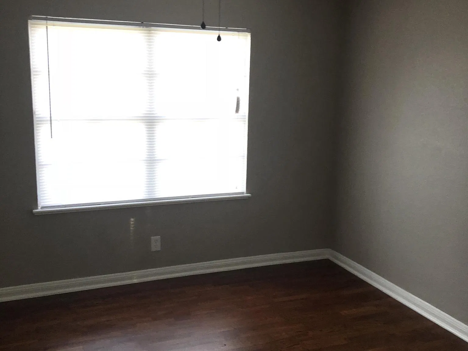 2 bed, 1050 sqft, $1,200 — Photo 3