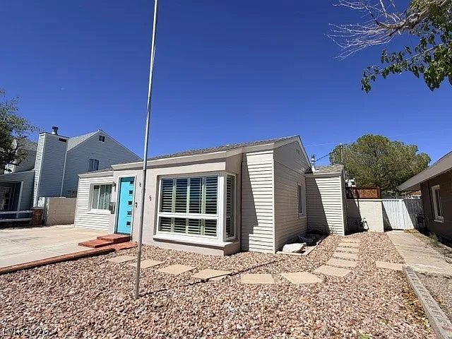 2 bed, 2.0 bath, 852 sqft, $1,850 — Photo 3